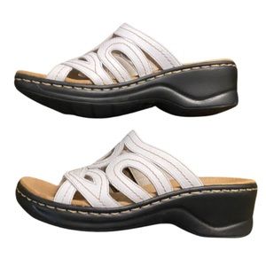 Clarks Bendables White Leather Open Toe Sandals~Size 8
